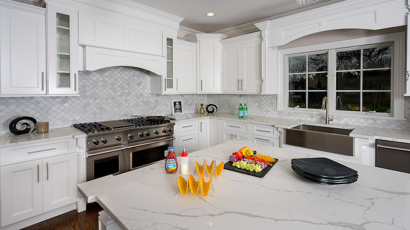 Ken Goodman Construction (Fabuwood Cabinets) - Nexus Blanc Kitchen Icon