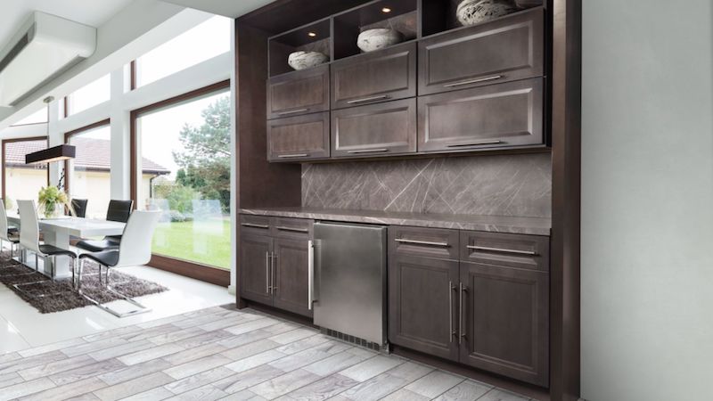 Ken Goodman Construction (Fabuwood Cabinets) - Onyx Chestnut Kitchen