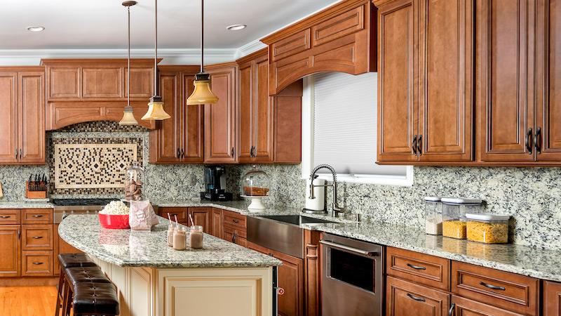 Ken Goodman Construction (Fabuwood Cabinets) - Classic / Wellington / Cinnamon Kitchen